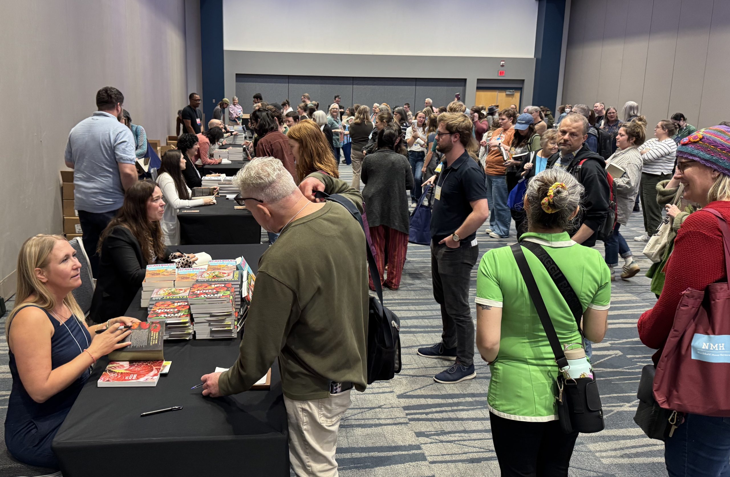À Spokane, les participants au salon de la PNBA rassemblent l'inspiration et les arcs