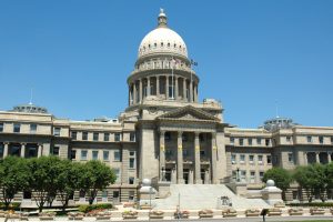 Les législateurs de l&rsquo;Idaho modifient le code de l&rsquo;État alors que l&rsquo;affaire d&rsquo;interdiction des livres se poursuit