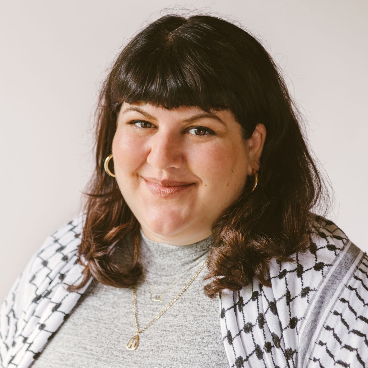 Fierté de l'édition 2026 : Hannah Moushabeck, Interlink Publishing