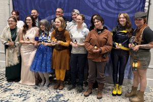 Les auteurs spéculatifs chrétiens se rassemblent pour l’artisanat, la communauté et le cosplay