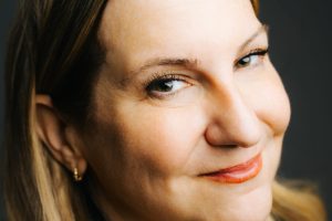 Agate fait équipe avec Kathleen Schmidt, vétéran de l&rsquo;édition