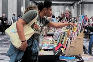 Les libraires indépendants se préparent à participer aux salons professionnels des associations régionales