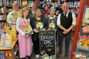 La campagne Raising Readers de Hachette prévoit des heures du conte aux États-Unis et au Royaume-Uni