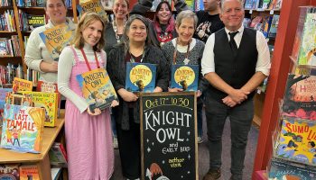 La campagne Raising Readers de Hachette prévoit des heures du conte aux États-Unis et au Royaume-Uni