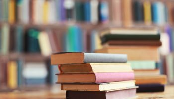 Une enquête révèle que les acheteurs de livres sont divisés sur l&rsquo;utilisation de l&rsquo;IA